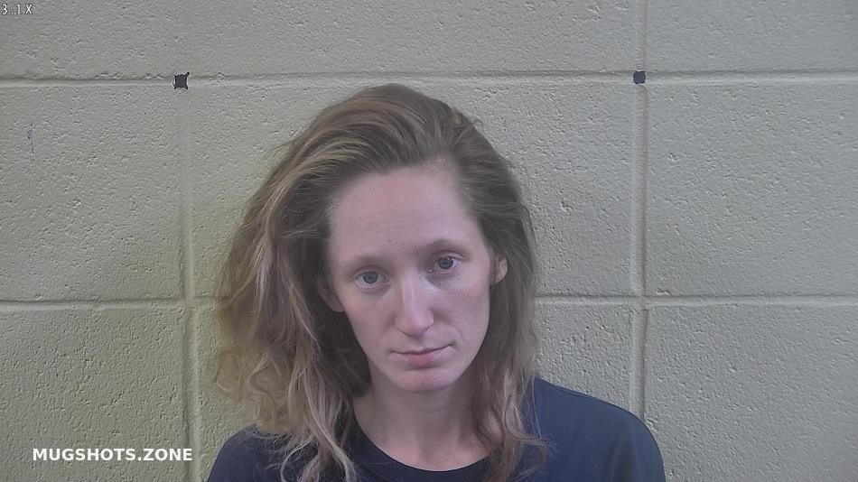 TUCKER AMBER NICOLE 04/04/2021 Dubois County Mugshots Zone