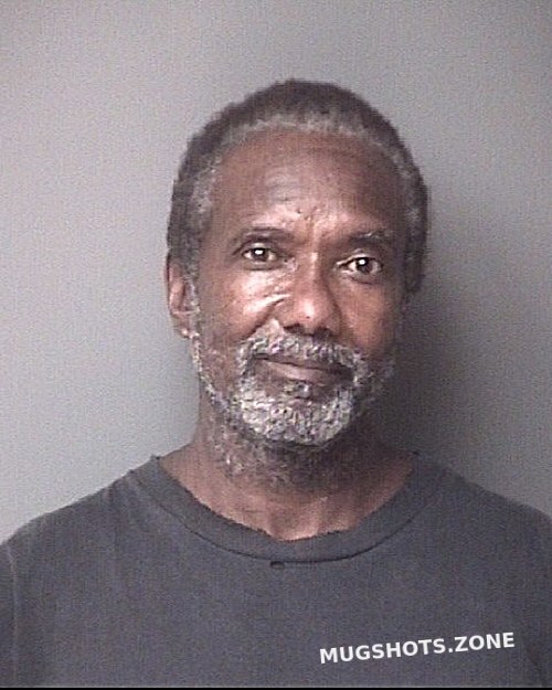 ELLIS JEFFREY BERNARD 06/11/2021 Dubuque County Mugshots Zone