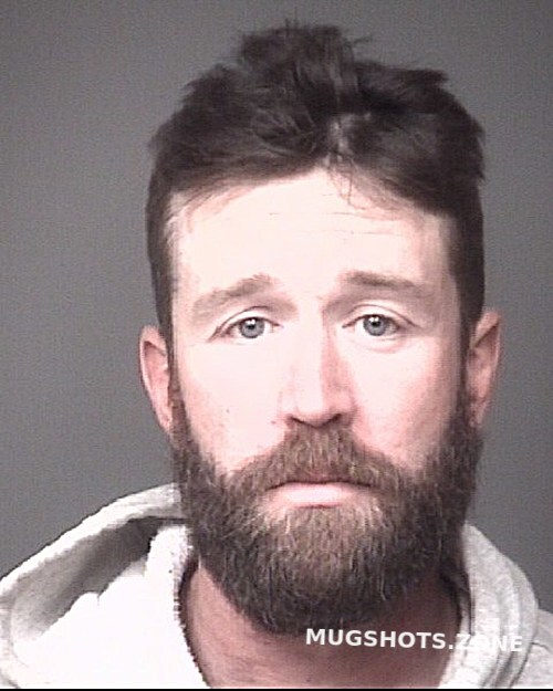 DONOVAN CHAD DAVID 12/12/2021 Dubuque County Mugshots Zone