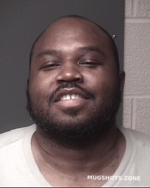 ELLIS DION CORNELLIUS 05/20/2022 Dubuque County Mugshots Zone