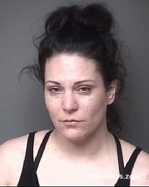 PFEIFFER DEDRA LYNN 05/29/2022 - Dubuque County Mugshots Zone