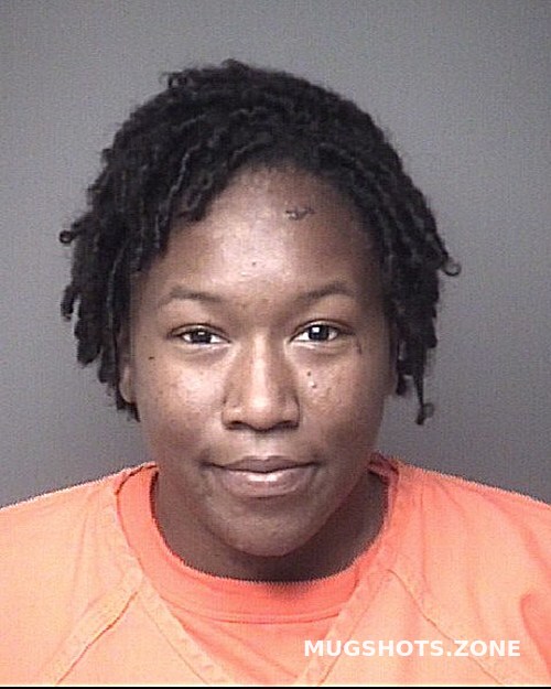 GREEN DEJA STEPHANISE CELE 05/31/2022 - Dubuque County Mugshots Zone