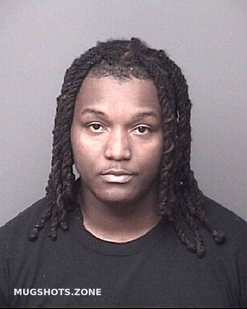 FLOWERS MARQUIS LONTREL 10/21/2022 Dubuque County Mugshots Zone