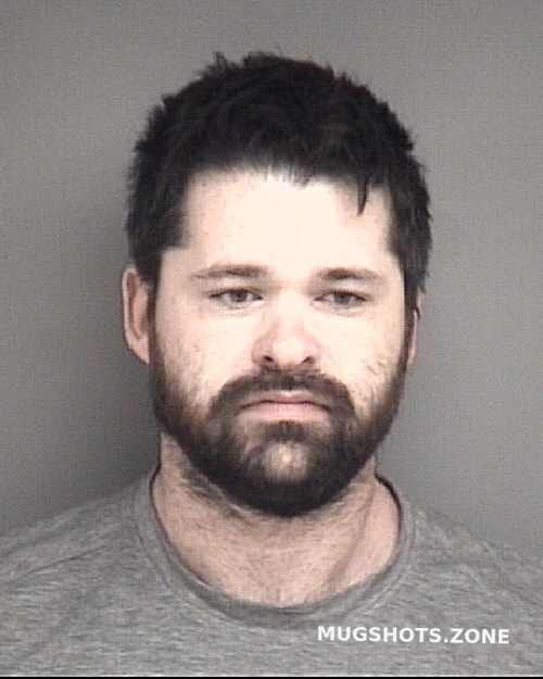 THIBADEAU DENNIS CRAIG 10/26/2022 Dubuque County Mugshots Zone