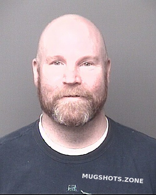 CASSUTT CHAD JAMES 01/22/2023 Dubuque County Mugshots Zone