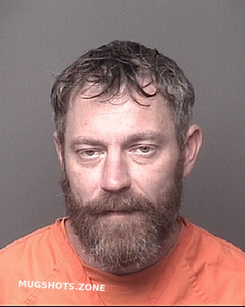 HENNING RAYMOND EDWARD 03/23/2023 Dubuque County Mugshots Zone