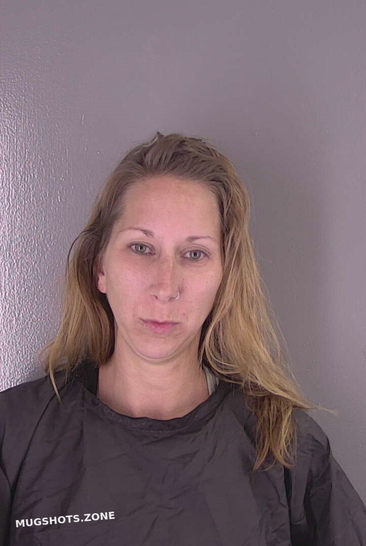 FOX BRANDY MARIE 06/11/2022 Fauquier County Mugshots Zone