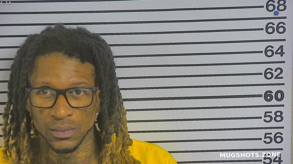 NEWSOME MATTHEW T 10/04/2022 Forrest County Mugshots Zone