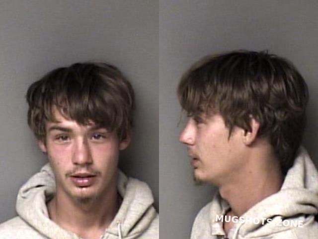 Bentley Aaron Benton 04172022 Gaston County Mugshots Zone 2790