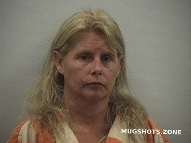 MOORE AMBER R 03/18/2025 - Guernsey County Mugshots Zone