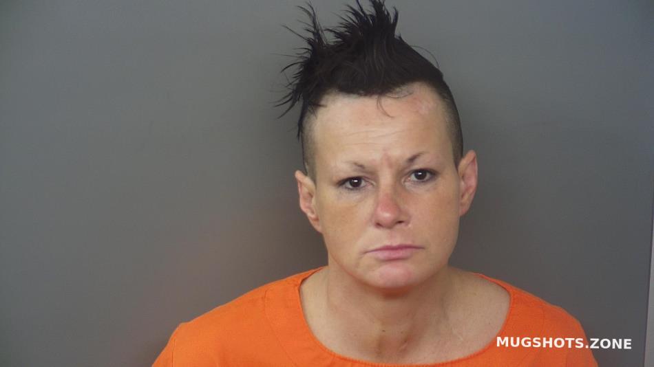 CARR CHRISTINA D 04/13/2022 Hendricks County Mugshots Zone