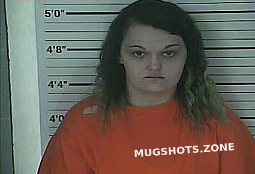 MCINTYRE MCKENZIE SAVANNAH 05/12/2022 - Leslie County Mugshots Zone