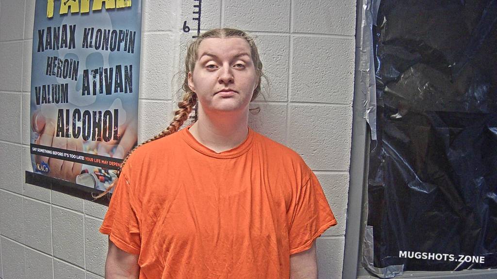 TACKETT SHAWNA BROOKE 03/17/2022 - Letcher County Mugshots Zone