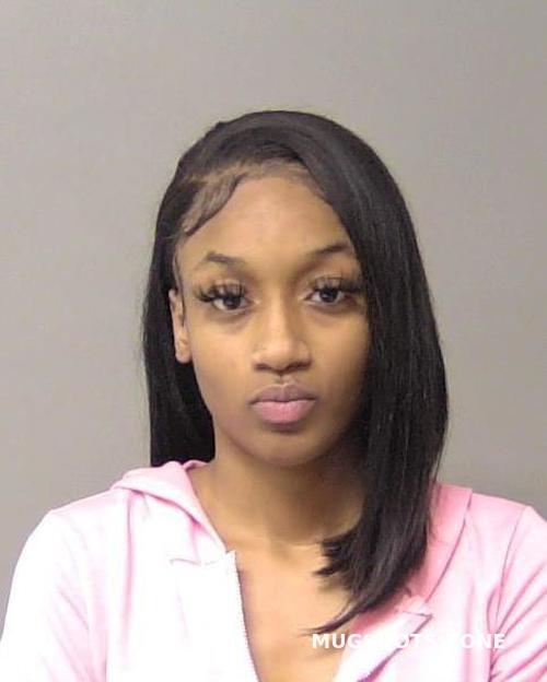 ROBINSON TYLECIA R 08/30/2022 - Macon County Mugshots Zone