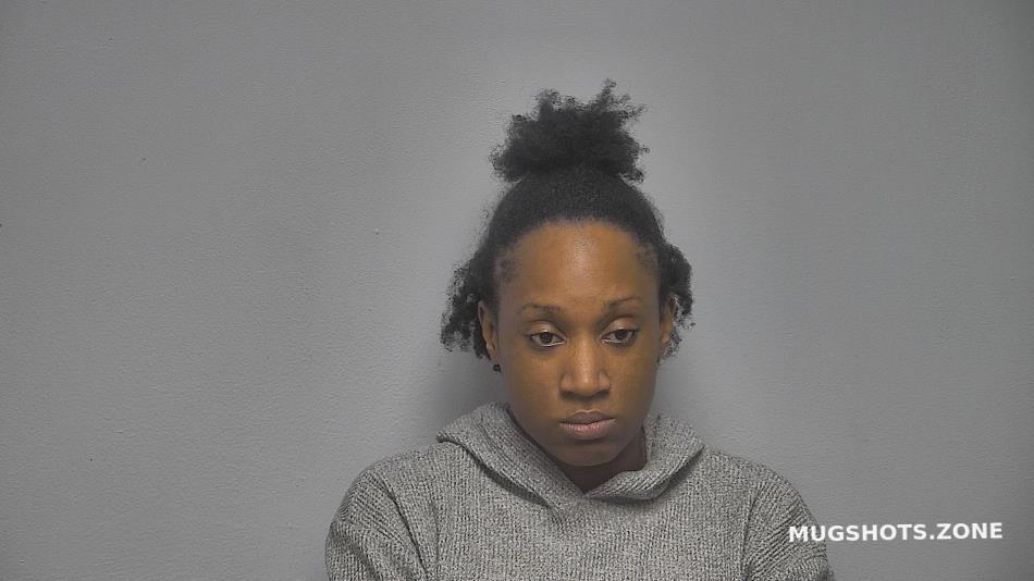 MOORE JASMINE 11/03/2022 Mccracken County Mugshots Zone
