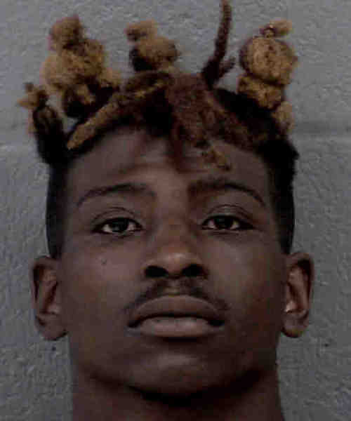 DAVIS SANDINO RAYNARD 04/21/2021 - Mecklenburg County Mugshots Zone