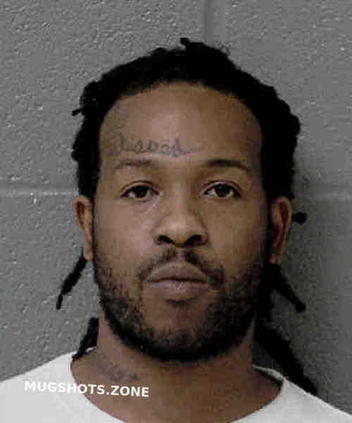 ROBINSON AARON 12/20/2021 Mecklenburg County Mugshots Zone