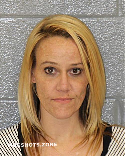 INTRIAGO SAMANTHA HAYLI 01/04/2024 Mecklenburg County Mugshots Zone