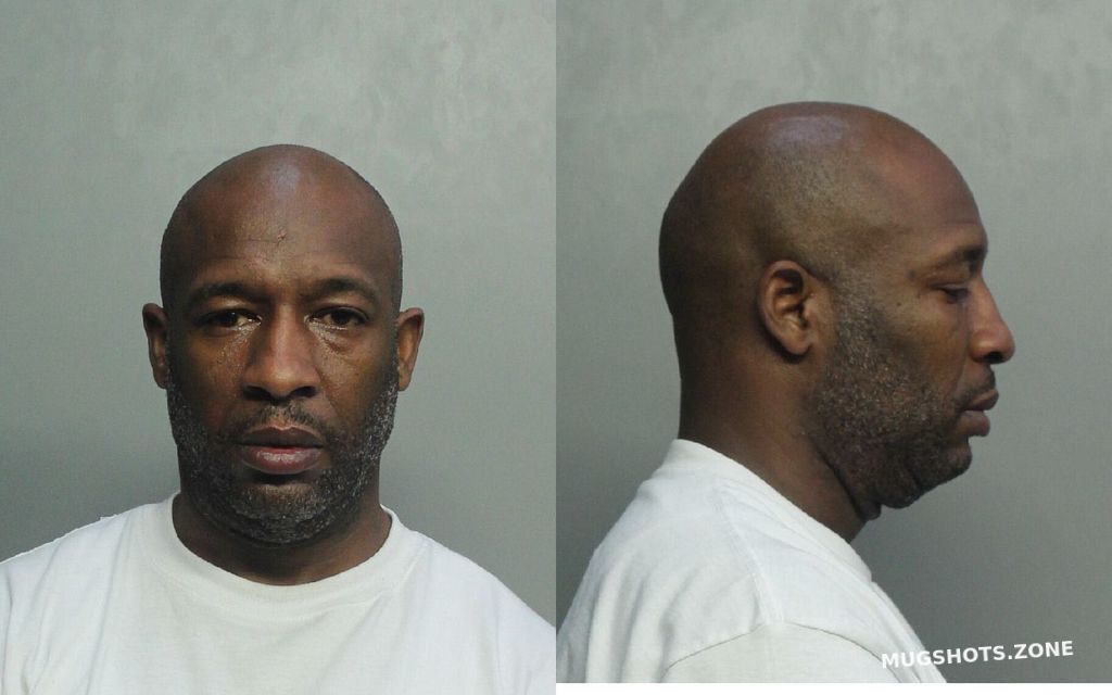 MCFARLAN EZELL D 01/10/2021 MiamiDade County Mugshots Zone