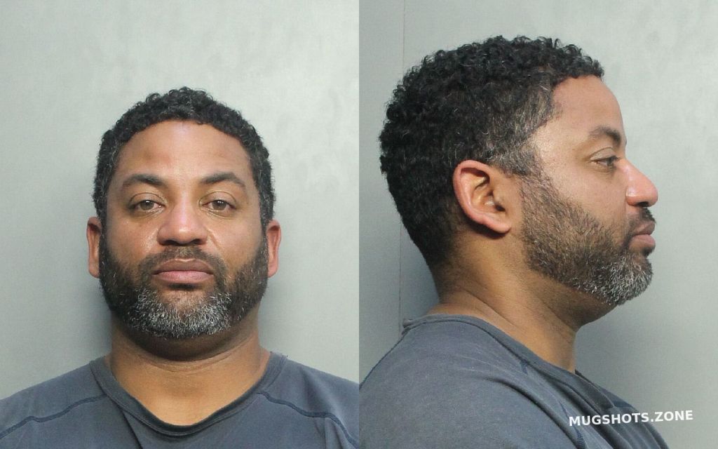 ISAACS MICHAEL VINCENT 01/19/2021 MiamiDade County Mugshots Zone