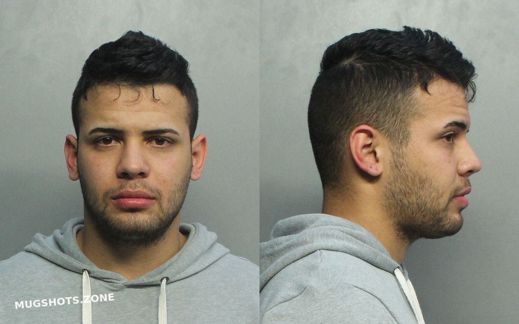 Hernandez Yandiel Cairo 01 21 2021 Miami Dade County Mugshots Zone