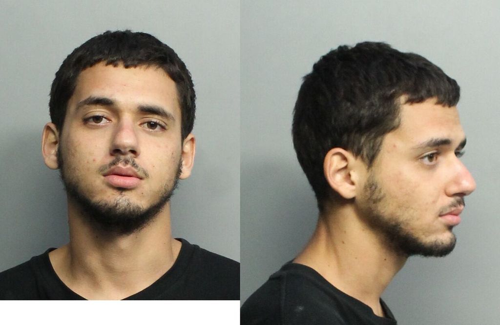 IZQUIERDO YONATHAN 06/18/2021 - Miami-Dade County Mugshots Zone