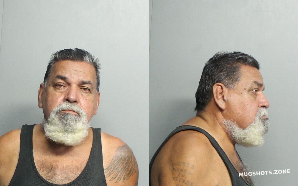 MEDEROS EDUARADO JESUS 09/27/2021 MiamiDade County Mugshots Zone