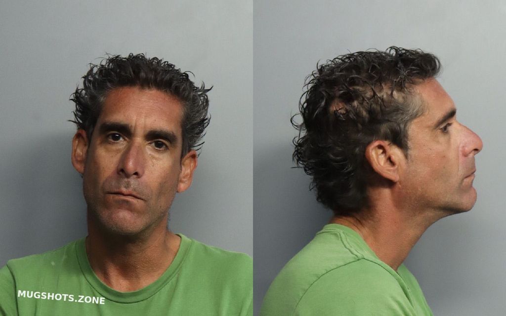 Gonzalez Julio 10 13 2021 Miami Dade County Mugshots Zone