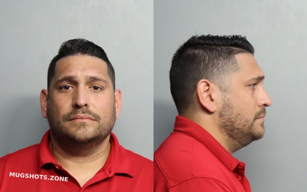 DELATORRE DEVIN 10/18/2021 MiamiDade County Mugshots Zone