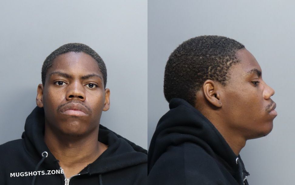 DAVIS KWAME 01/14/2022 - Miami-Dade County Mugshots Zone