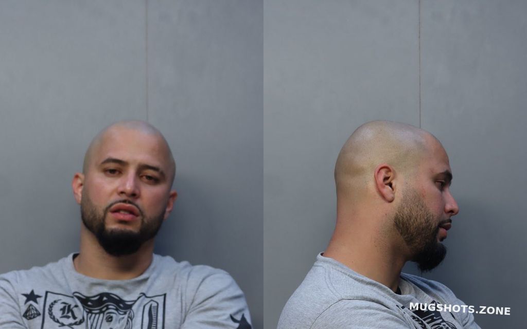 DAVILA ALFONSO ANGEL 01/15/2022 MiamiDade County Mugshots Zone
