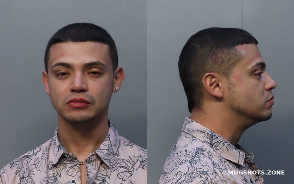 CABRERABENAVIDES SERGIO 01/23/2022 MiamiDade County Mugshots Zone