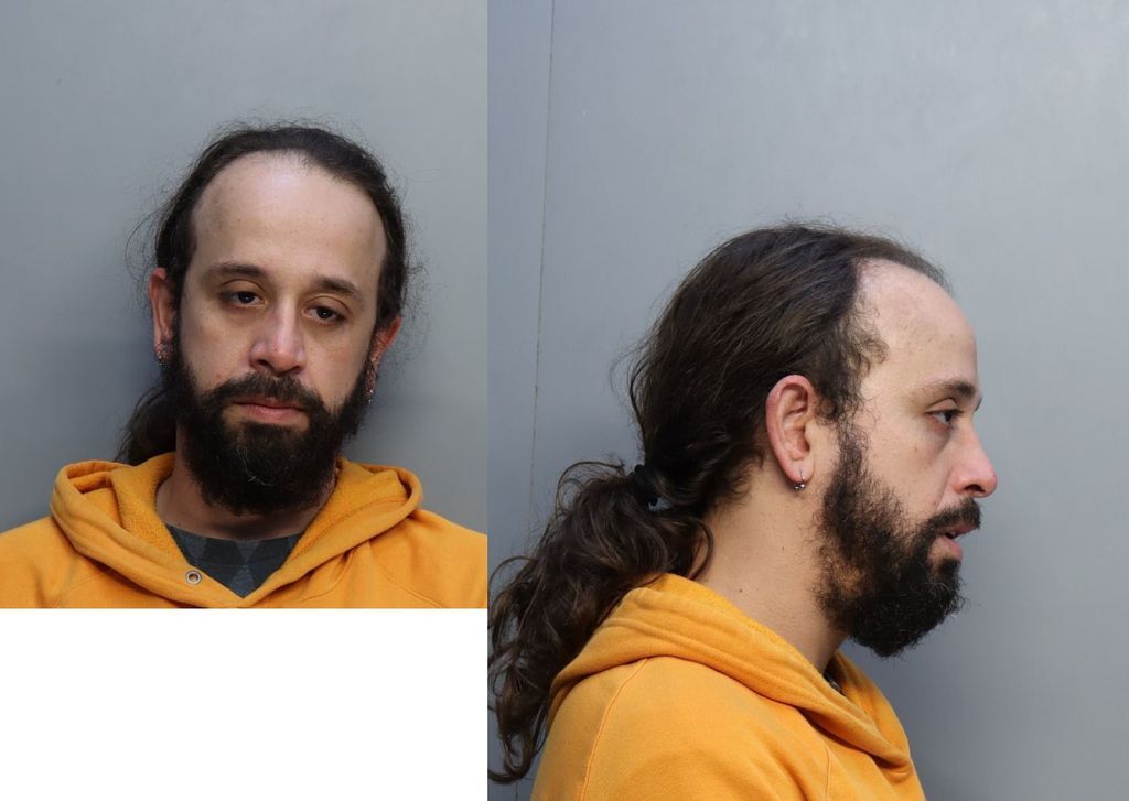 PEREZ ADRIAN 02/17/2022 MiamiDade County Mugshots Zone