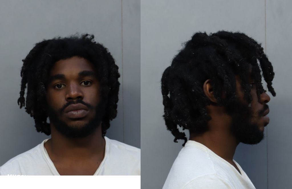 DICKENS ANTHONY JAMES 03/28/2022 - Miami-Dade County Mugshots Zone