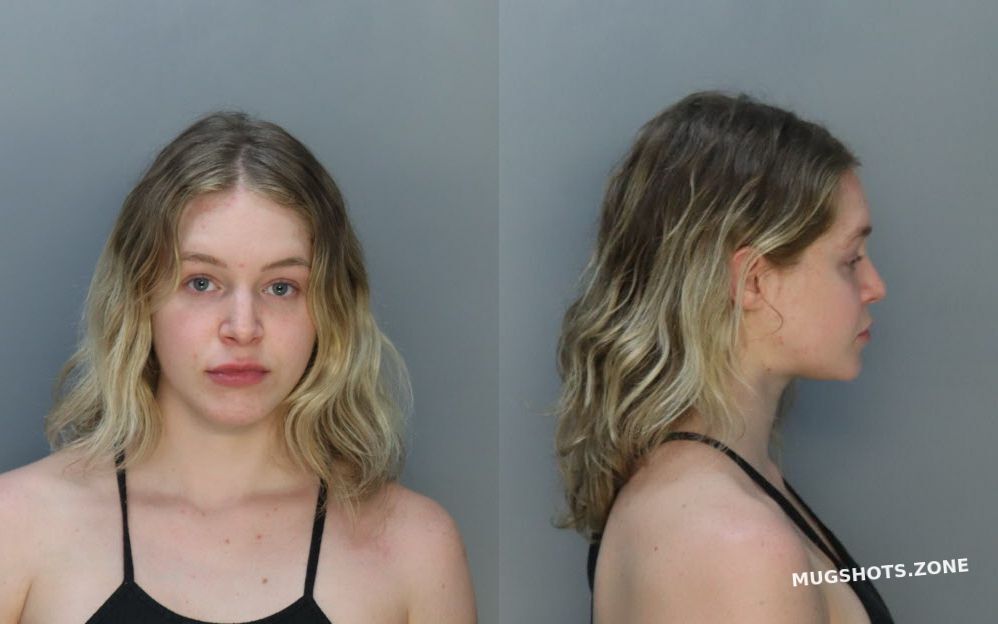 CLENNEY COURTNEY TAYLOR 08/26/2022 MiamiDade County Mugshots Zone