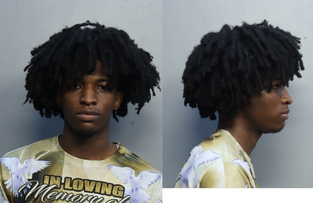 JONES MEKHI 08/27/2022 MiamiDade County Mugshots Zone