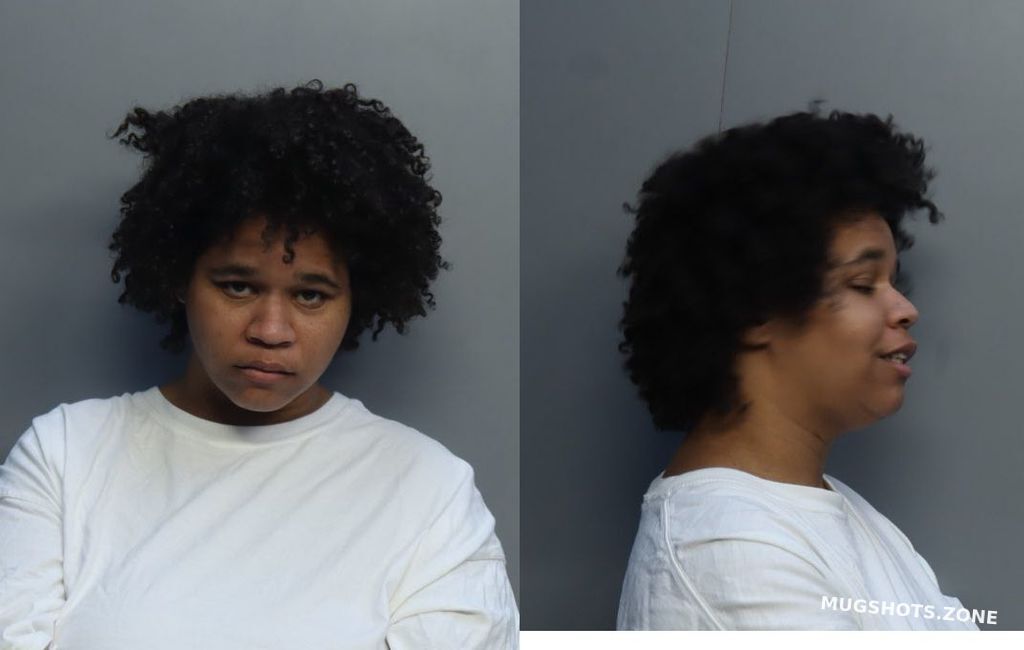 DAVIS JASMINE 09/06/2022 MiamiDade County Mugshots Zone