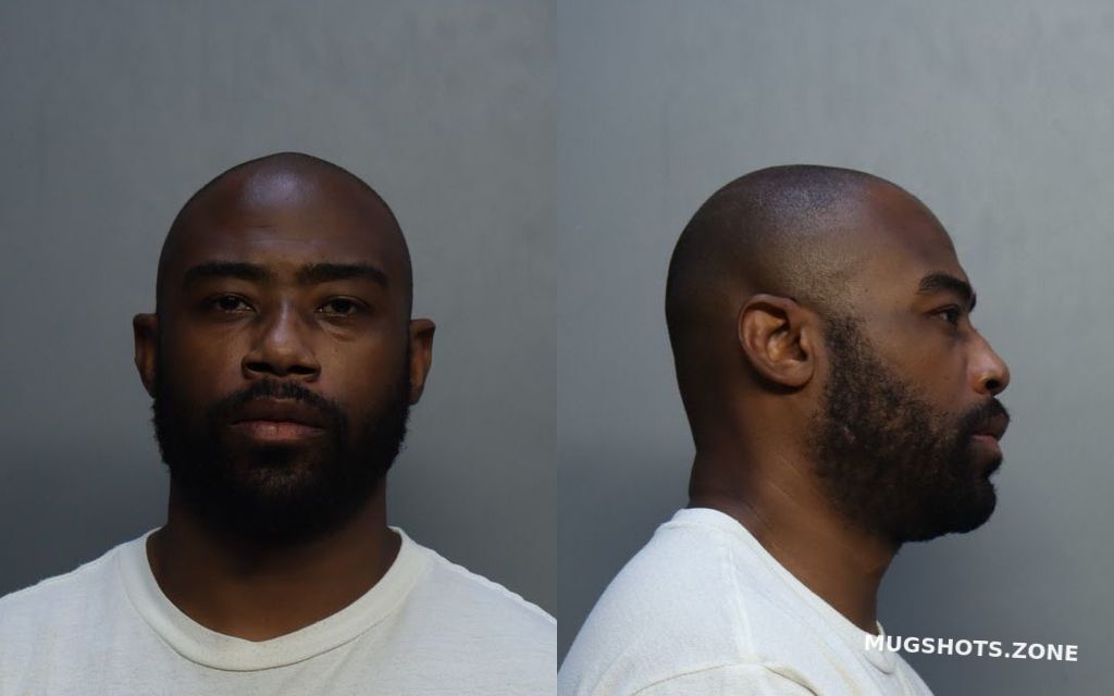 FAVORS CARLOS LAVELL 09/30/2022 MiamiDade County Mugshots Zone