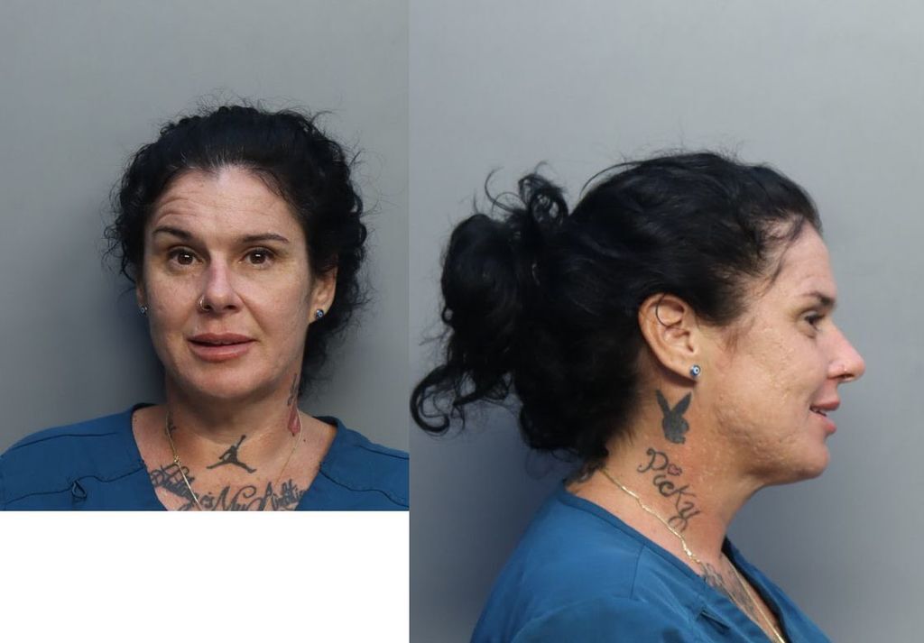 vazquez-vanessa-10-14-2022-miami-dade-county-mugshots-zone