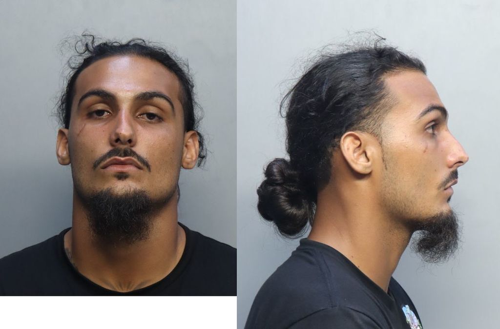 ZUNIGA JAVIER ANTONIO 10/16/2022 - Miami-Dade County Mugshots Zone