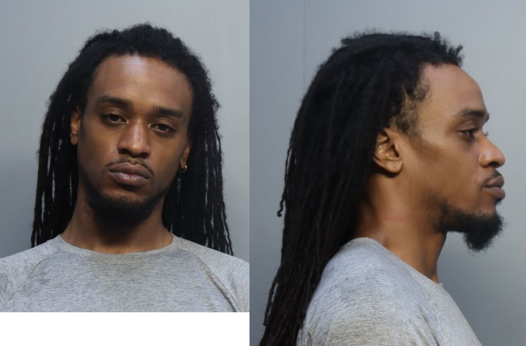 GLENN COURTNEY L 11/09/2022 - Miami-Dade County Mugshots Zone