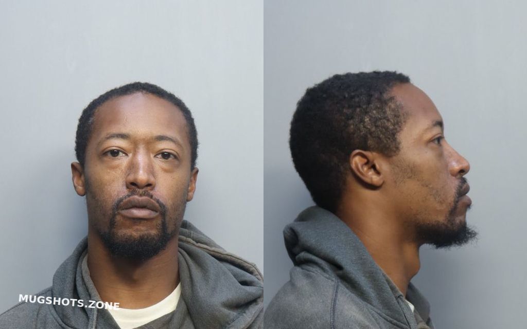 manaigo-raymond-11-10-2022-miami-dade-county-mugshots-zone
