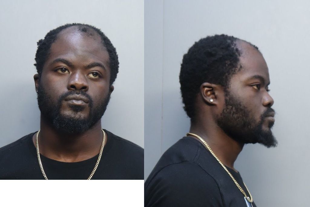 Readonii Isaac 11202022 Miami Dade County Mugshots Zone 1366