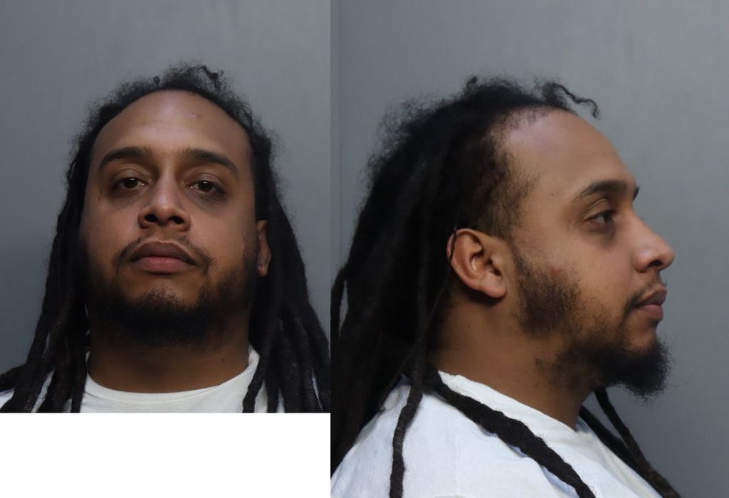 TORRES JEAN CARLOS 04/17/2023 - Miami-Dade County Mugshots Zone