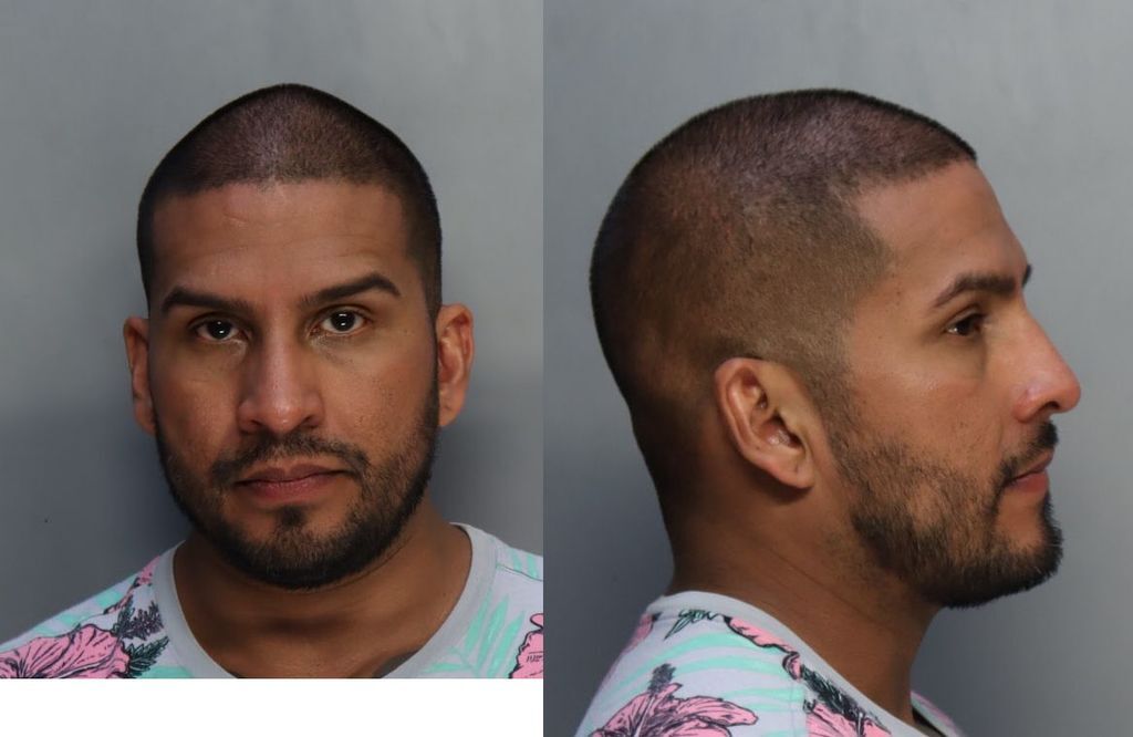 ARIAS DAVID 04/27/2024 - Miami-Dade County Mugshots Zone