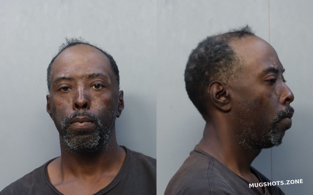 JONES CHRISTOPHER LAVAN 10/18/2025 - Miami-Dade County Mugshots Zone