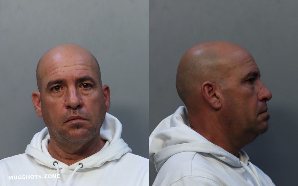 REYESALMANZA MANUEL 11/13/2025 MiamiDade County Mugshots Zone