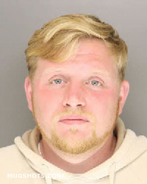 ALLRED DARRIN WAYNE 10/26/2022 Moore County Mugshots Zone