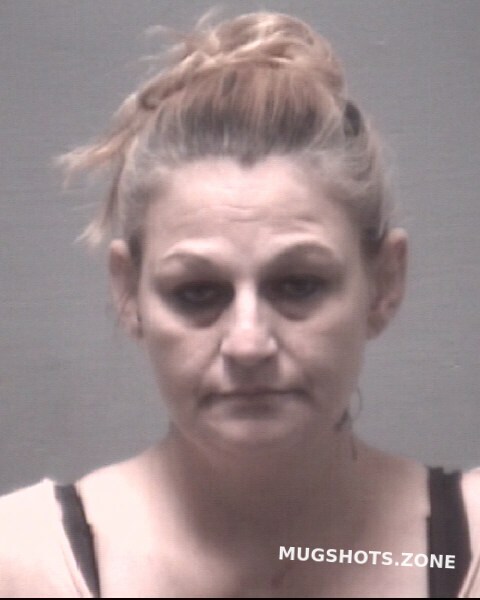 WOODS SUMMAR DEANNA 08/10/2021 - New Hanover County Mugshots Zone