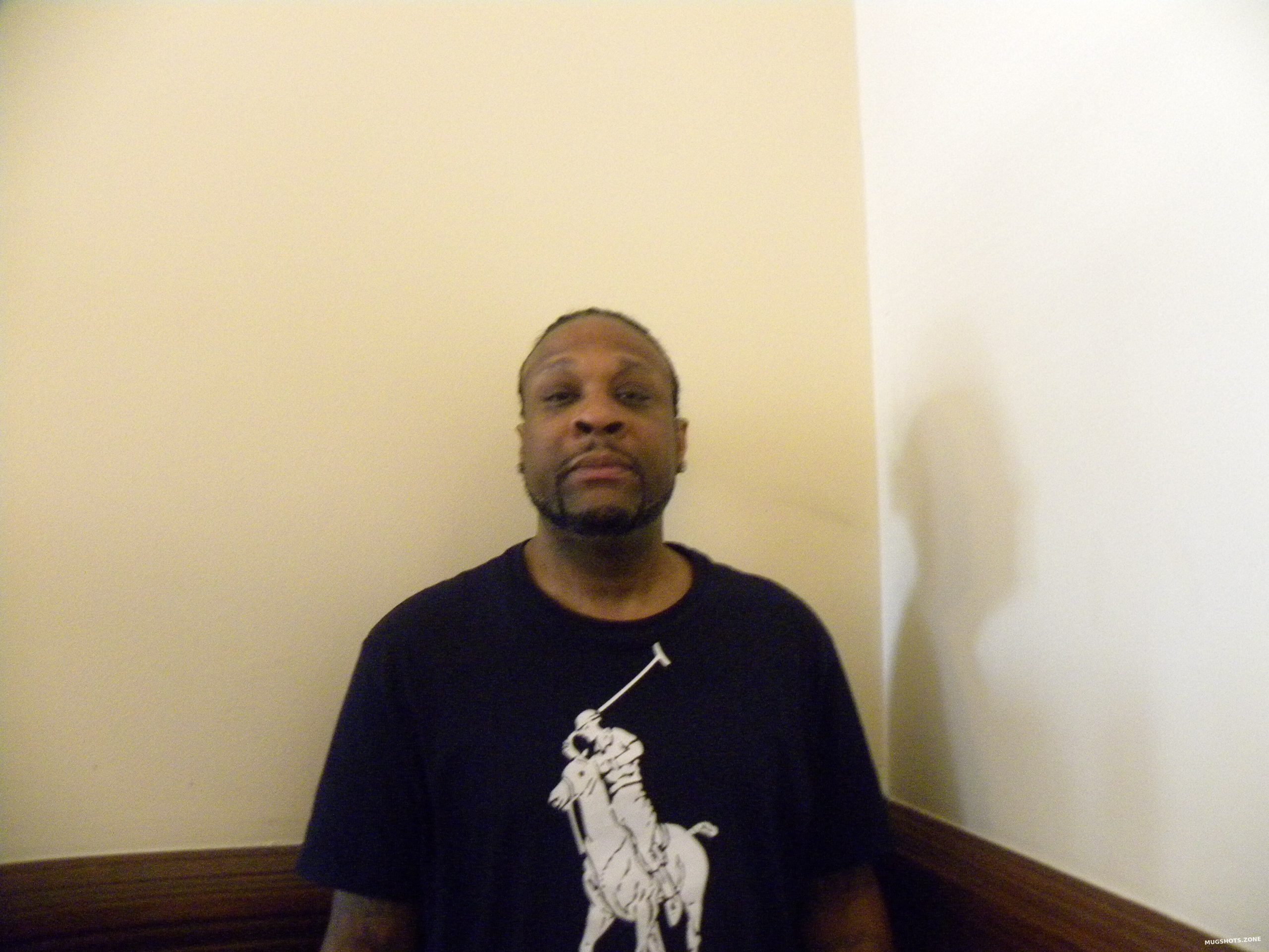 MCINTYRE CARLTON JAMES 03/01/2023 New Hanover County Mugshots Zone